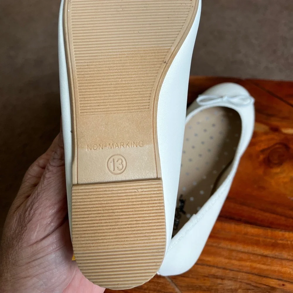 Cat & Jack Diana Kids White Ballet Flats Memory Foam Bow Shoes Size 13‎ NEW